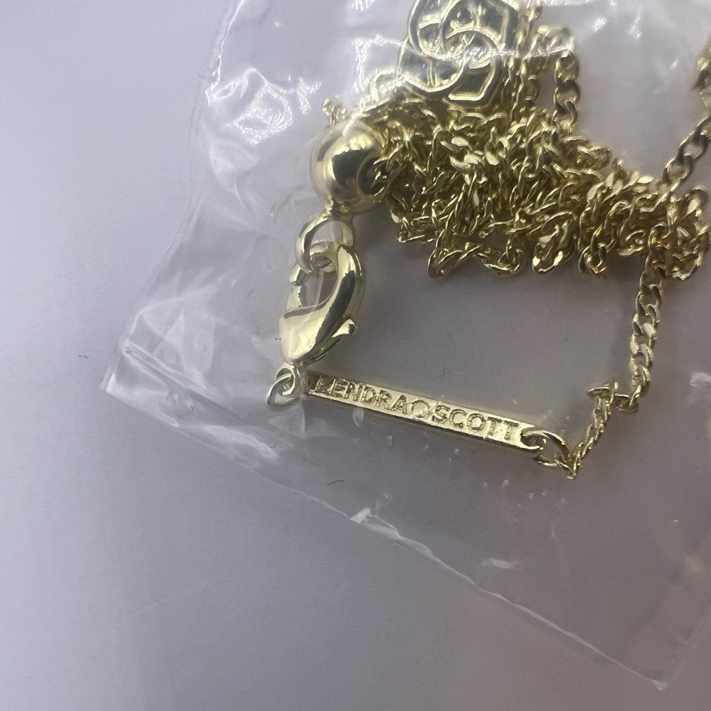 NWT Kendra Scott Gingerbread Gold Short Pendant Necklace - Picture 7 of 16